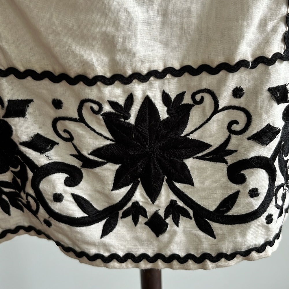 Chico’s Vintage Embroidered Tunic - Picture 5 of 11